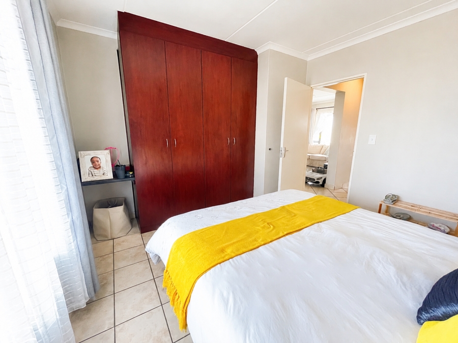 To Let 2 Bedroom Property for Rent in Burgundy Estate Western Cape